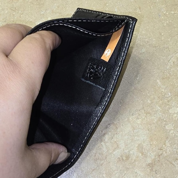 Timberland Men’s Black Leather Bi-Fold Wallet - Picture 7 of 10